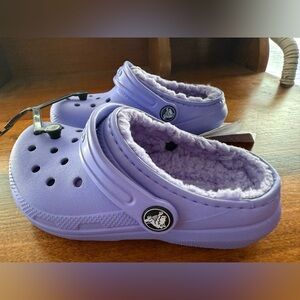 Children’s size 10 fur interior Crocs